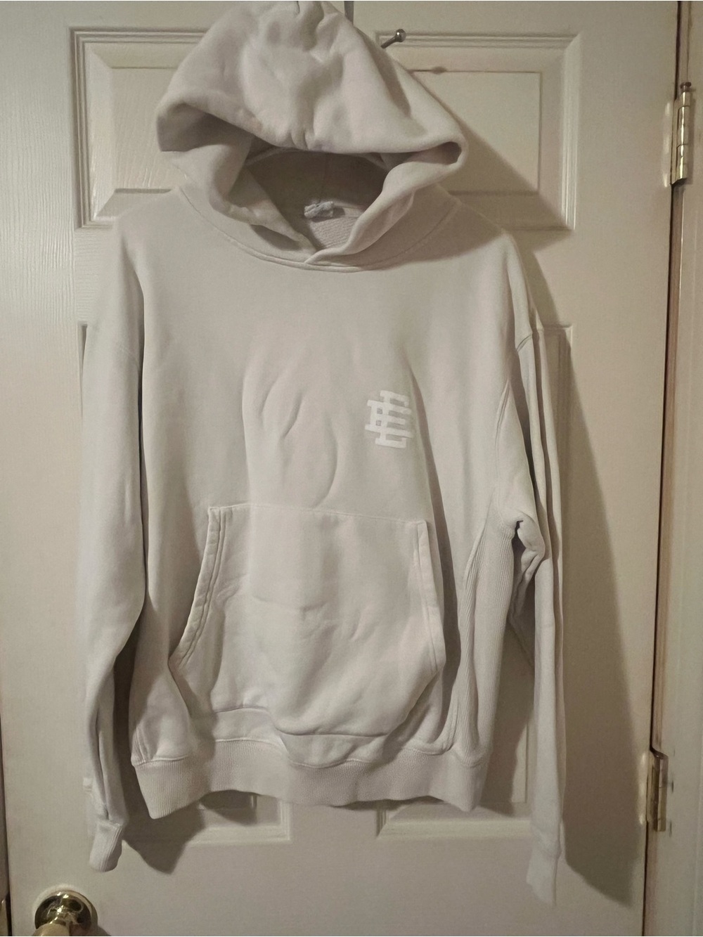 ✨Eric Emanuel EE Basic Logo Hoodie Off-White Cream - Size Medium✨